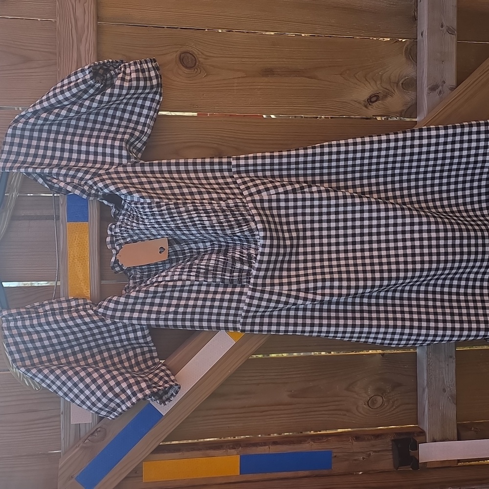 Black and White Gingham Dress - Picture 5 of 6